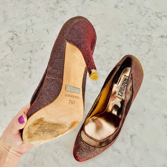 Badgley Mischka Pump 7 1/2 - Picture 3 of 4